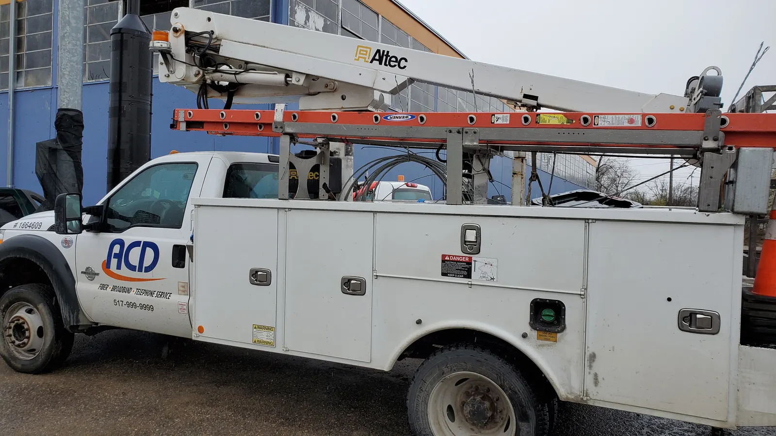 ACD fiber construction truck